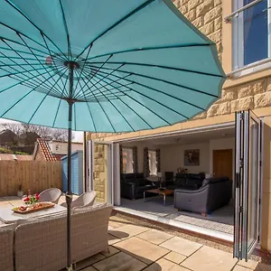  Holiday home Lemonade United Kingdom