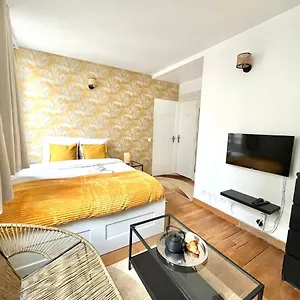  Apartment Cosy In The Marais District France